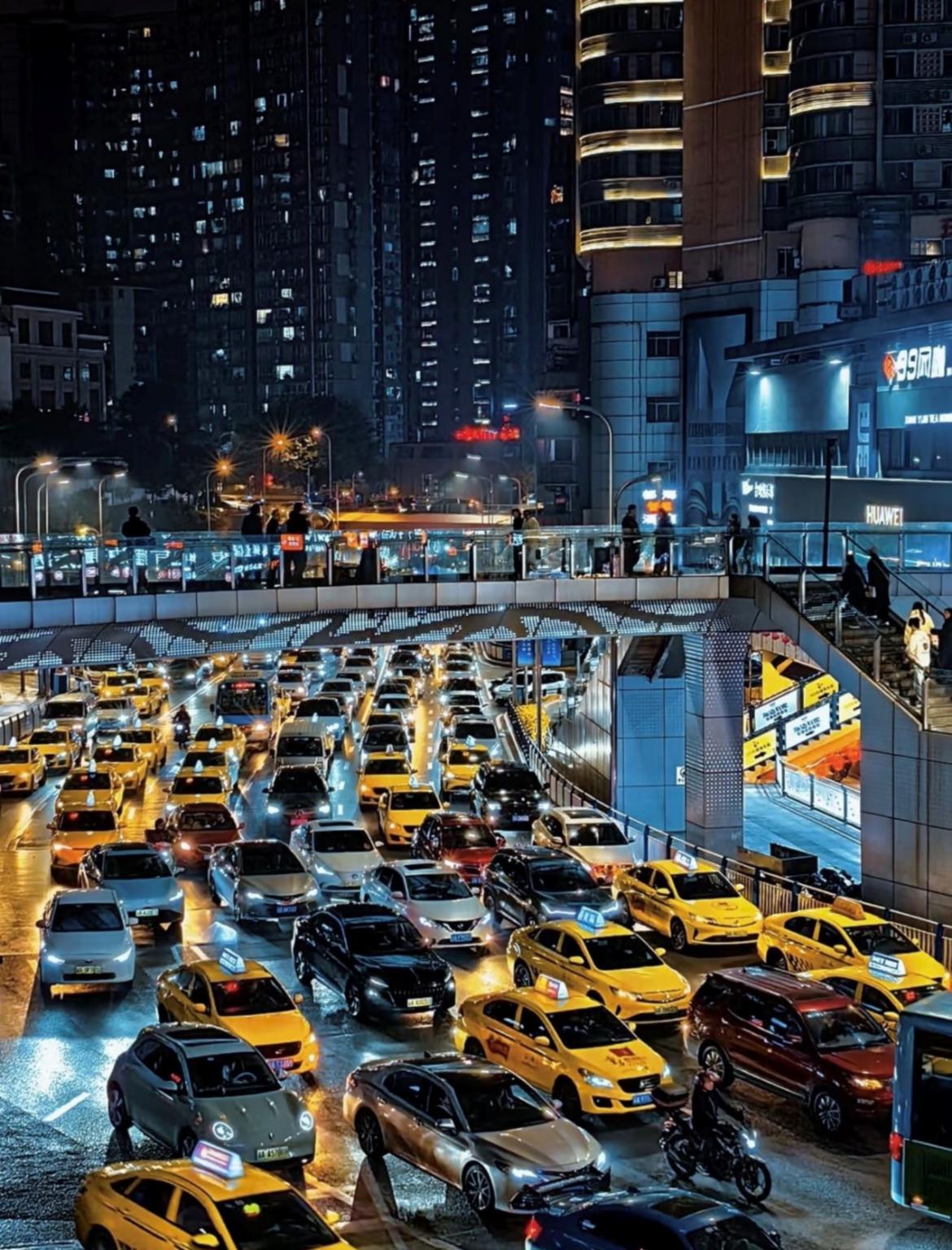 Chongqing 5-Day: Magic City & Hidden Valley - Photo 2