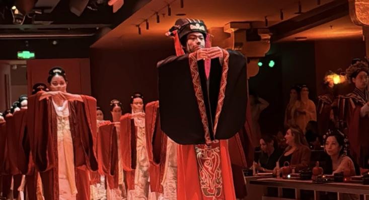 Shanghai Clash of Eras - Photo 5